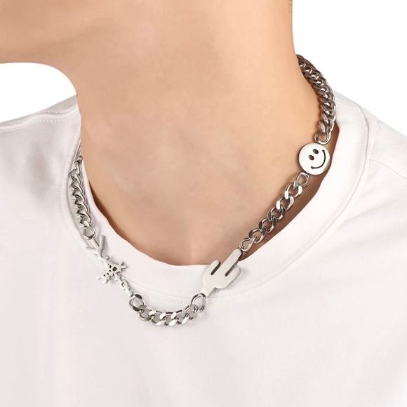 Cactus jack Travis Scott Necklace With Link Chain - Picture 3 of 3